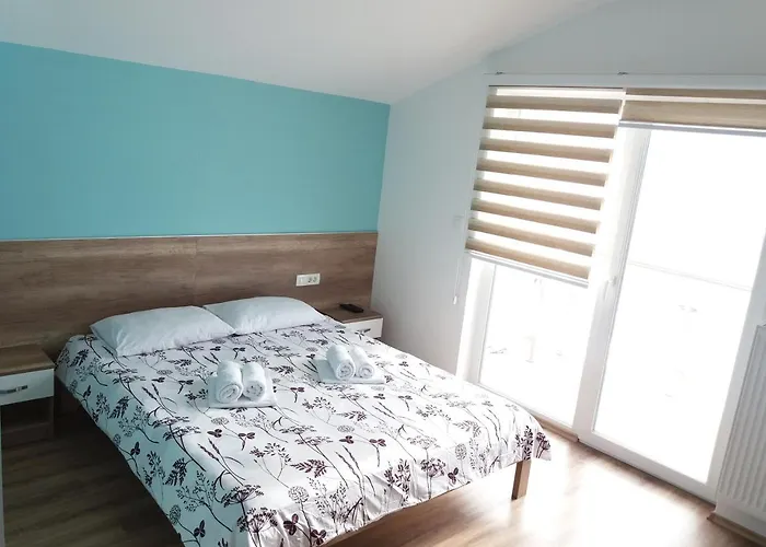 Mediteran Bed & Breakfast 3*